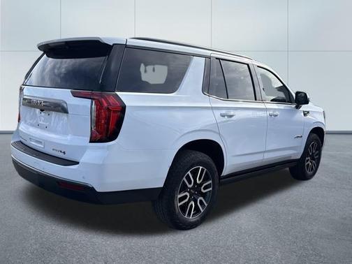 2024 GMC Yukon 4WD AT4