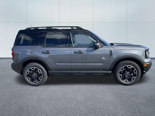 Carbonized Gray Metallic 2025 Ford Bronco Sport Outer Banks