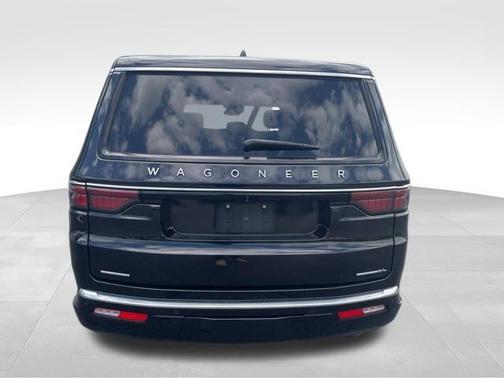 Diamond Black Crystal Pearlcoat 2023 Jeep Wagoneer L Series II 4x4