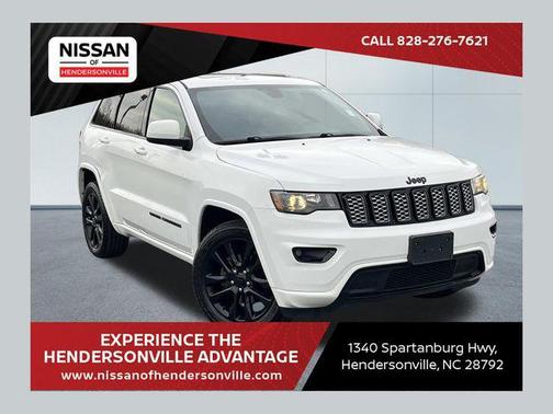 Bright White Clearcoat 2018 Jeep Grand Cherokee Altitude