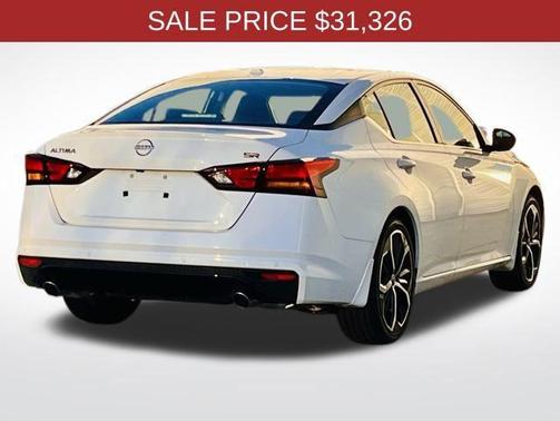 2025 Nissan Altima SR