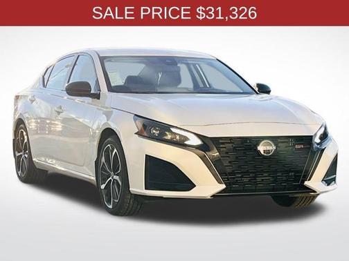 2025 Nissan Altima SR