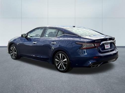 2023 Nissan Maxima SL