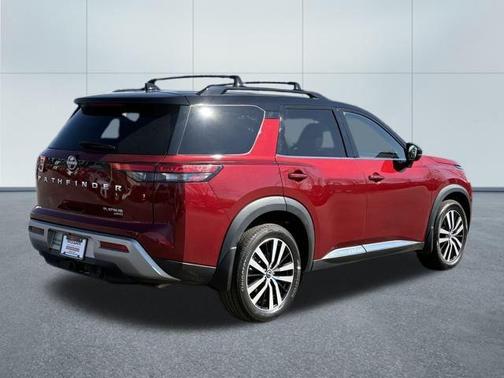 2023 Nissan Pathfinder Platinum 4WD