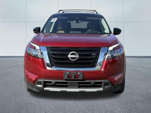 2023 Nissan Pathfinder Platinum 4WD