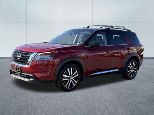 2023 Nissan Pathfinder Platinum 4WD