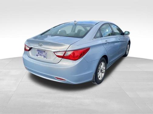 Iridescent Silver Blue Pearl 2011 Hyundai SONATA GLS