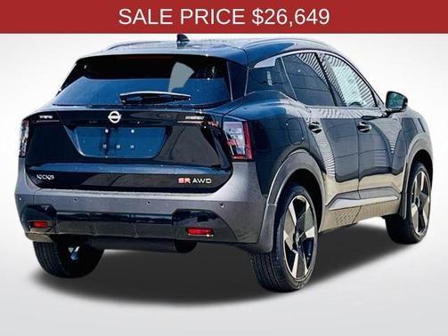 2025 Nissan Kicks SR