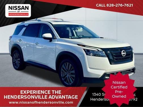 2023 Nissan Pathfinder SL