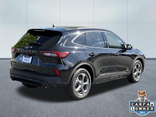 Agate Black Metallic 2025 Ford Escape ST-Line