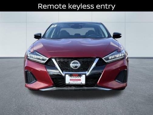 2023 Nissan Maxima SL