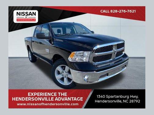 Diamond Black Crystal Pearlcoat 2023 RAM 1500 Tradesman