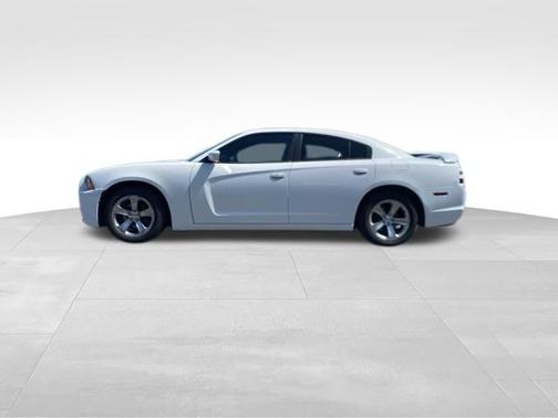 Bright White Clearcoat 2014 Dodge Charger SE