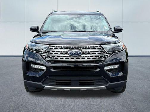 Agate Black Metallic 2023 Ford Explorer Limited