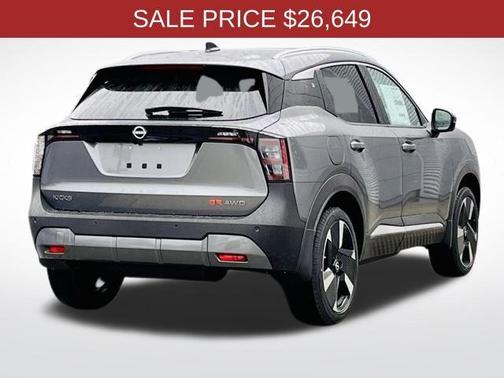 2025 Nissan Kicks SR