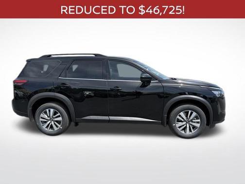 Super Black 2026 Nissan Pathfinder SL