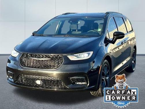 2021 Chrysler Pacifica Touring