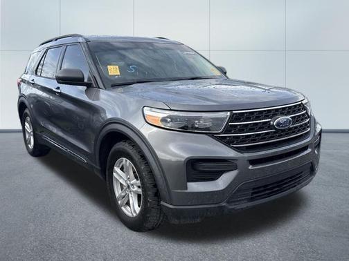 Carbonized Gray Metallic 2022 Ford Explorer XLT