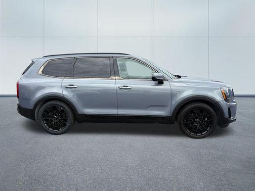 Everlasting Silver 2021 Kia Telluride SX