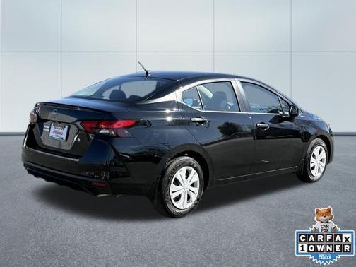 Super Black Metallic 2025 Nissan Versa 1.6 S