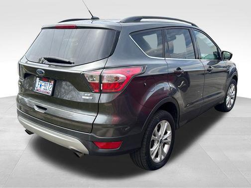 Magnetic 2017 Ford Escape SE