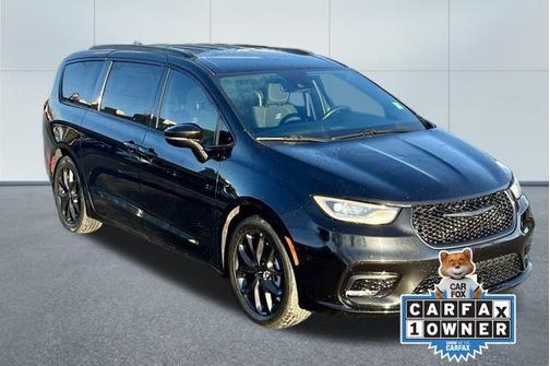 2021 Chrysler Pacifica Touring