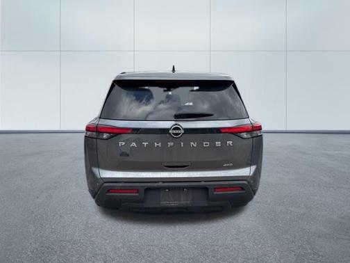 2024 Nissan Pathfinder S 4WD