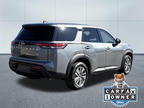 2024 Nissan Pathfinder S 4WD