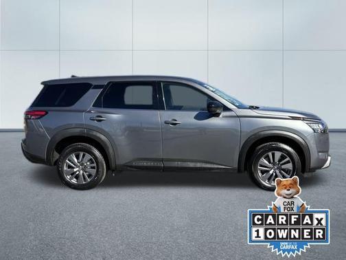 2024 Nissan Pathfinder S 4WD
