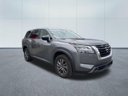 2024 Nissan Pathfinder S 4WD