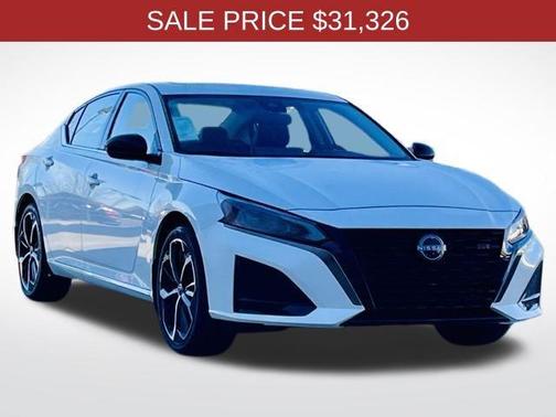 2025 Nissan Altima SR