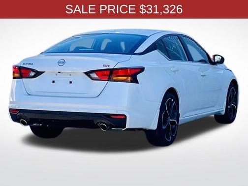 2025 Nissan Altima SR