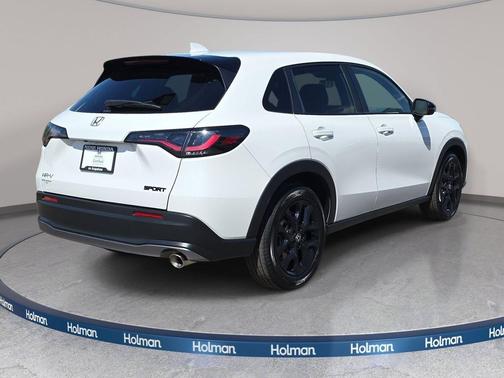 Platinum White Pearl 2025 Honda HR-V AWD Sport