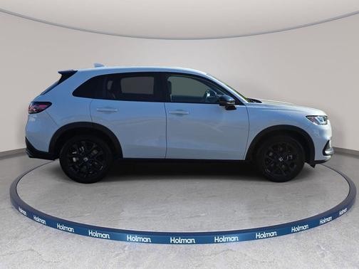 Platinum White Pearl 2025 Honda HR-V AWD Sport
