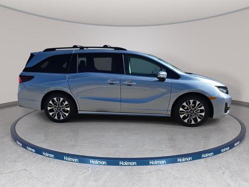 Solar Silver Metallic 2027 Honda Odyssey Elite