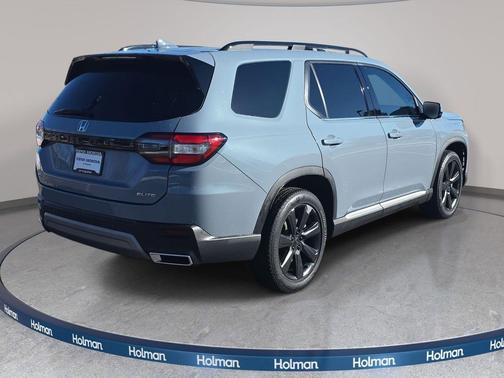 2023 Honda Pilot AWD Elite