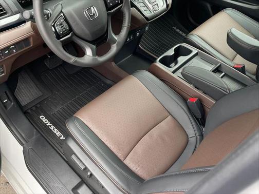 2025 Honda Odyssey Elite