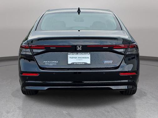 Crystal Black Pearl 2026 Honda Accord Hybrid Touring