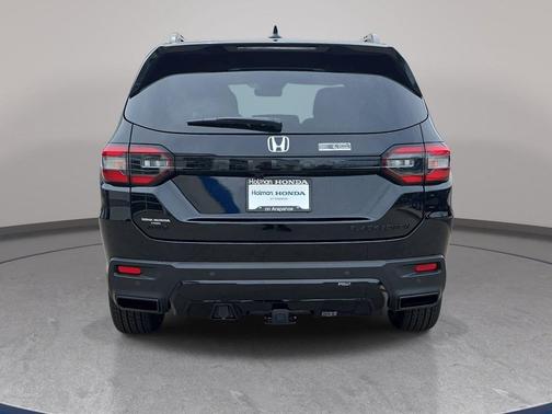 Crystal Black Pearl 2026 Honda Pilot Black Edition