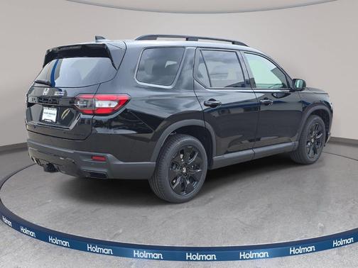 Crystal Black Pearl 2026 Honda Pilot Black Edition