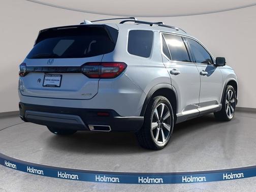2023 Honda Pilot AWD Elite