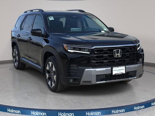 Crystal Black Pearl 2026 Honda Pilot Touring 8-Passenger