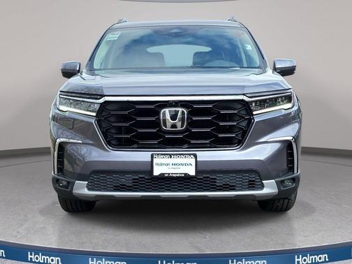 Gray 2024 Honda Pilot Elite