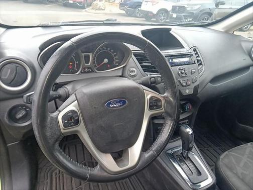 2011 Ford Fiesta SES