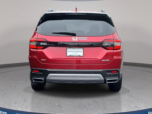 2025 Honda Pilot Touring 8-Passenger