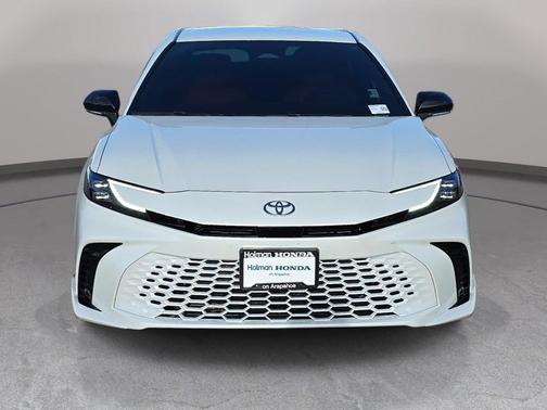 Wind Chill Pearl 2026 Toyota Camry XSE