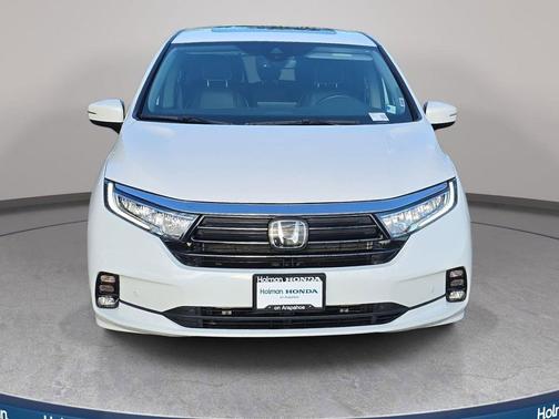 Platinum White Pearl 2024 Honda Odyssey Elite