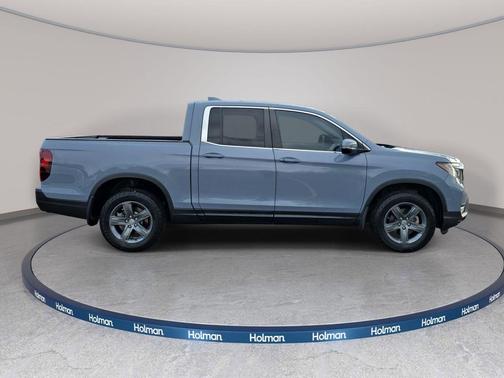 Sonic Gray Pearl 2023 Honda Ridgeline RTL