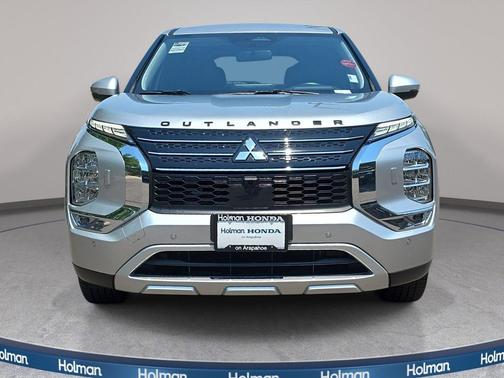 Alloy Silver Metallic 2025 Mitsubishi Outlander SE S-AWC