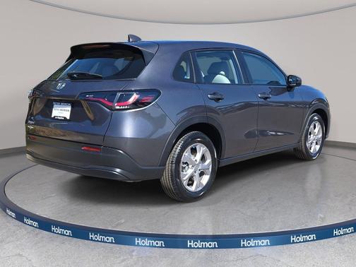 Modern Steel Metallic 2024 Honda HR-V LX